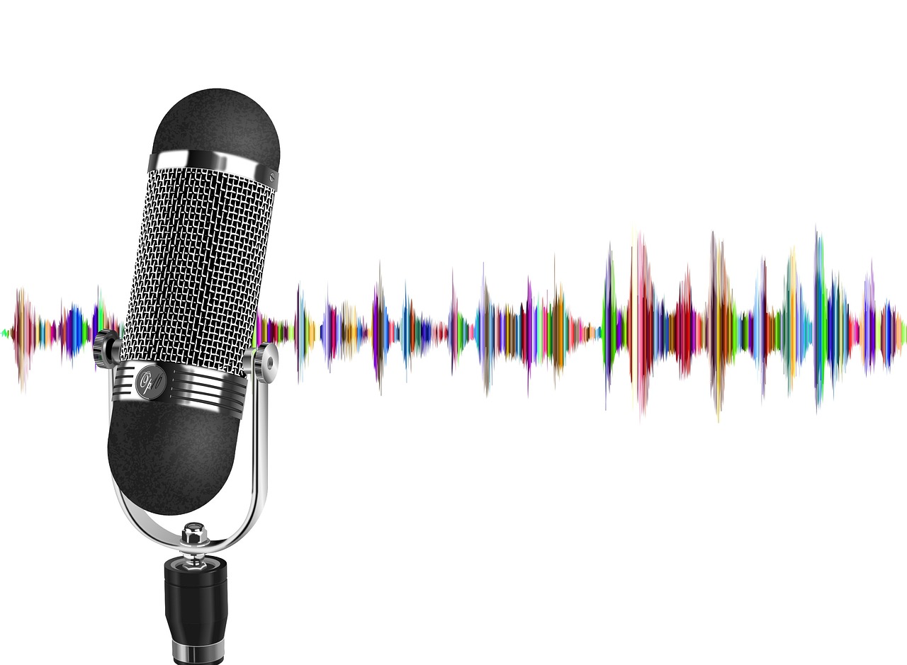 Podcast microphone and audio sound wave